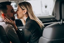 6 Posisi Seks Ternikmat Bisa Dilakukan di Mobil